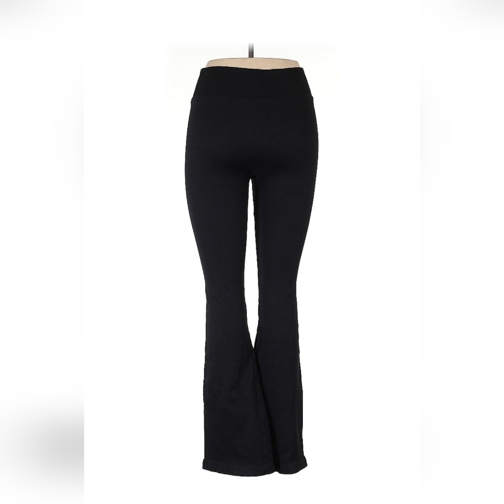 Womens Yoga / Leggings Size Medium 5lb Bag 🛍️ - Picture 3 of 15